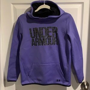 Heavy sweatshirt with a cow neck